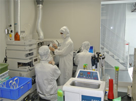 空気中の微粒子や微生物、化学物質等が高度に制御された空間(CleanRoom)の研究